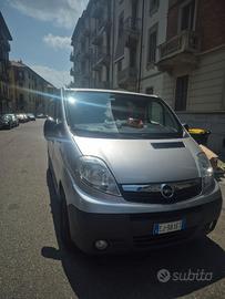 Opel vivaro 1.9 tdi gancio traino