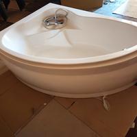 Vasca da bagno angolare