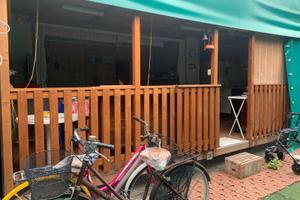 Bungalow più roulotte