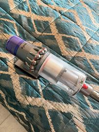 Dyson V15 Detect