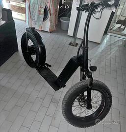 monopattino elettrico con ruote fat