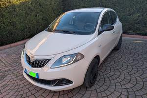 lancia y Hybrid 16 Mila km unicoproprietario