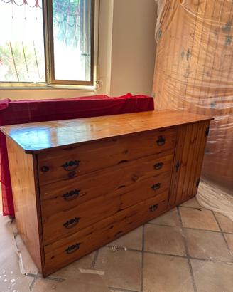 Mobile cassettone in legno massello