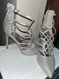 Scarpa elegante con tacco