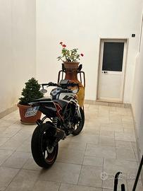 Ktm duke 125