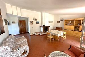 Rif.a329 appartamento a 200 mt dal mare