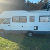 Camper mansardato rimor 590