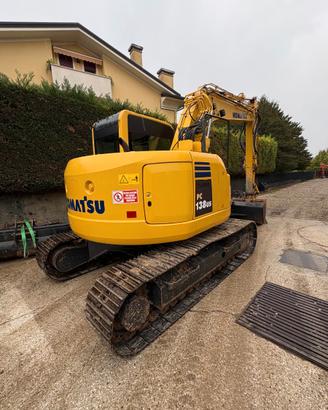 ESCAVATORE CINGOLATO KOMATSU PC138US-8