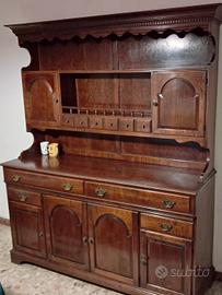 Credenza in stile "vecchia America"