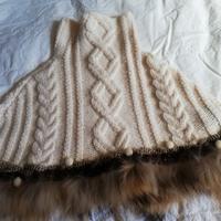 Coprispalle lana cashmere con bordo pelliccia