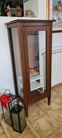 vetrina con 3 ripiani in vetro