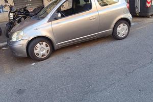 Toyota Yaris 1300 Sol anno 2003 euro 4