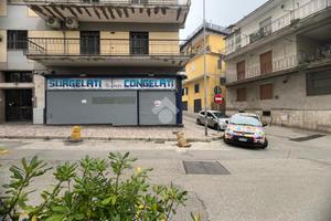 NEGOZIO A MARANO DI NAPOLI