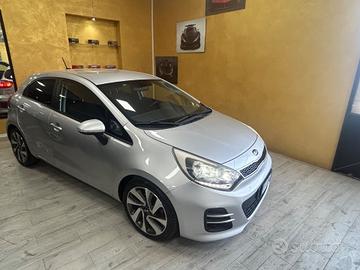 KIA RIO 1.4 Crdi 90 cv “FULL LED/NAVI/RETRO”-2015