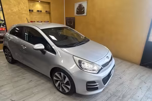 KIA RIO 1.4 Crdi 90 cv “FULL LED/NAVI/RETRO”-2015