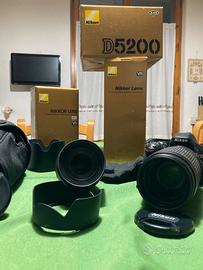 macchina fotografica NIKON elettronica