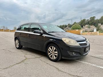 Opel Astra COSMO/1.7 101CV/5 POSTI/CLIMA