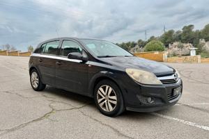 Opel Astra COSMO/1.7 101CV/5 POSTI/CLIMA