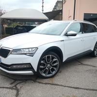 Skoda Superb 2.0 TDI 190 CV SCR DSG 4x4 Wagon Scou