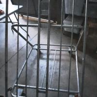 carrelli  espositori  pieghevoli con ruote