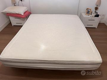 Materasso a molle 160x190 rigido come nuovo