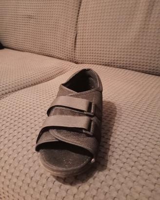 scarpa ortopedica per interventi al piede