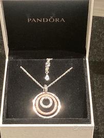 Pandora 389483C01 Collana Cerchi Infiniti