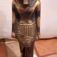 Statua piccola In Bronzo Faraone egiziano.