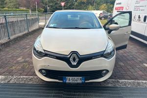 RENAULT Clio 4ª serie - 2015