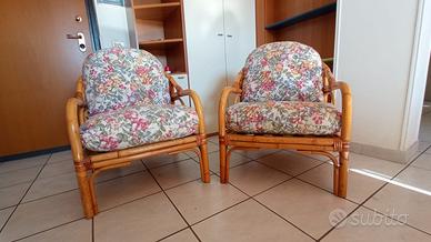 Coppia di poltrone/sedie in rattan e vimini