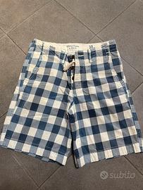 Pantaloni corti