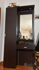 Mobile ingresso con specchio