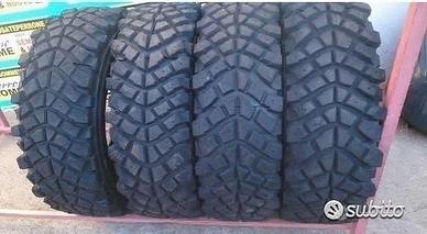 4 gomme NUOVE 235 75 15 ricoperte