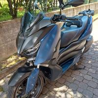 Yamaha XMAX 300