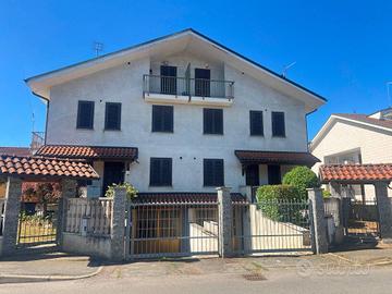 Porzione di villa bifamiliare