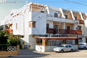 Appartamento con camino e ampio terrazzo
