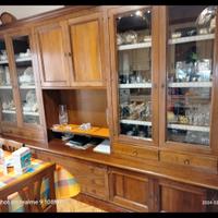 parete attrezzata in noce massello 