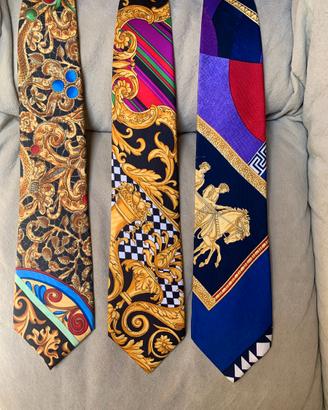 N.3 Cravatte in seta GIANNI VERSACE o prop di acq