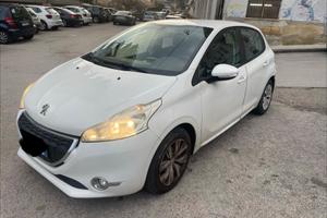 Peugeot 208 1.2 VTi 82 CV 5 porte Allure