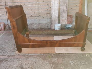Letto a barca del 700 in piuma