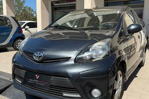 Toyota Aygo 1.0 12V VVT-i 5 porte Lounge CAMBIO AU