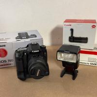 Kit Canon EOS 70D con Ob.18-55 Flash 550EX e BGE14