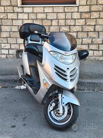 Kymco Grand Dink 250