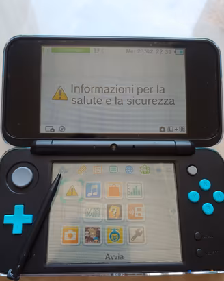 Nintendo 2DS XL + borsa viaggio