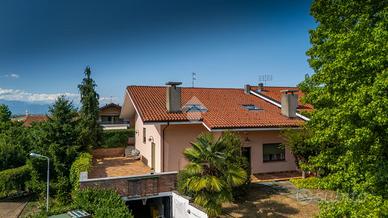 PORZIONE DI BIFAMILIARE A SALUZZO