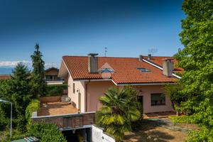 PORZIONE DI BIFAMILIARE A SALUZZO