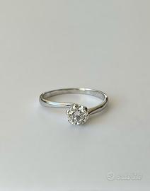 Anello con diamante 0,70ct e certificato IGN