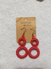 orecchini fatti a mano doppio anello rossi