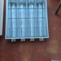 Plafoniera completa di neon