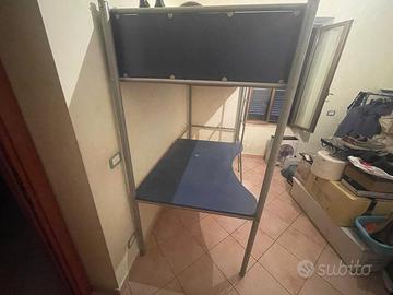 Letto con scrivania integrata